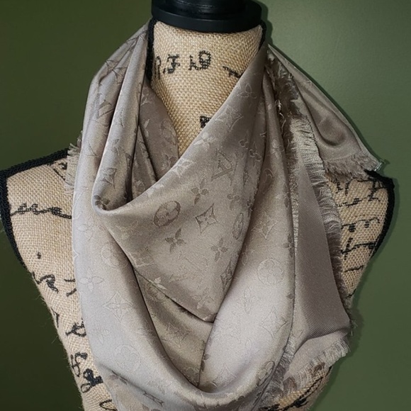 LV 100% Silk Shawl/Scarf - Picture 2 of 9